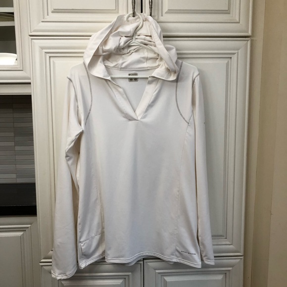 Columbia Tops - Columbia women’s hooded l/s shirt